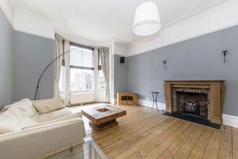 2 bedroom flat for sale, Leigham Court Road, London SW16