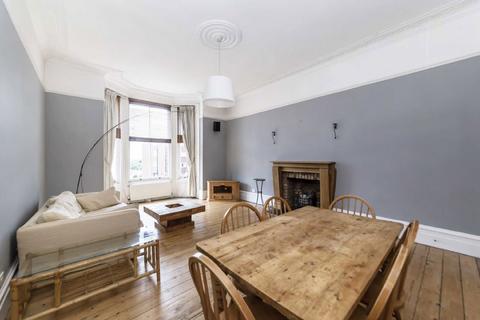 2 bedroom flat for sale, Leigham Court Road, London SW16