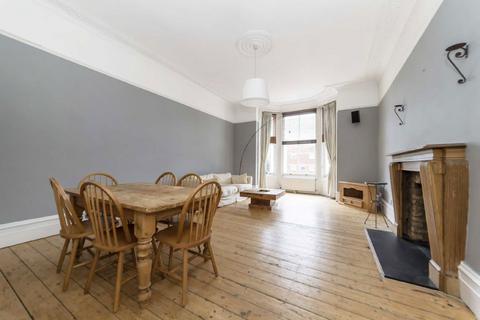 2 bedroom flat for sale, Leigham Court Road, London SW16