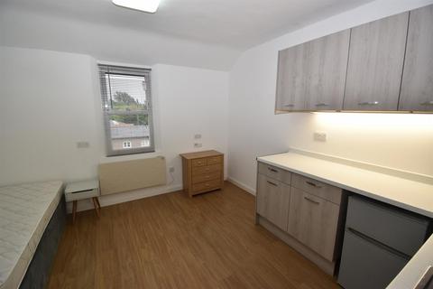 undefined, 9, 80, Emscote Road, Warwick