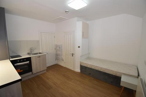 undefined, 9, 80, Emscote Road, Warwick