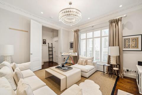 undefined, Lower Belgrave Street, Belgravia, London, SW1W
