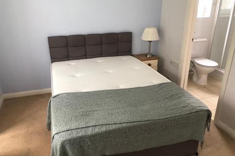 1 bedroom in a house share to rent, Tollgate Road, Salisbury