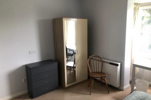 1 bedroom in a house share to rent, Tollgate Road, Salisbury