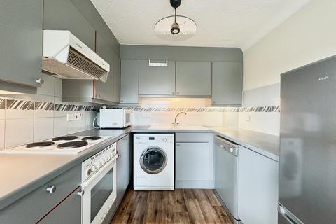 undefined, Dilton Gardens, London SW15