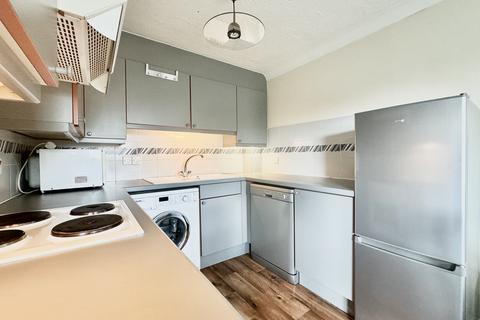 undefined, Dilton Gardens, London SW15