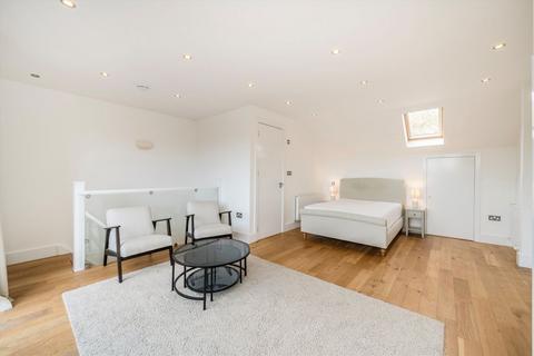 2 bedroom flat to rent, Hammersmith Grove, London W6