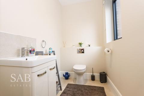 undefined, Lordship Road, Northolt, UB5