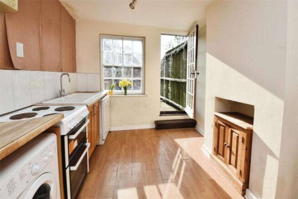 3 Medium T202509241232.jpeg