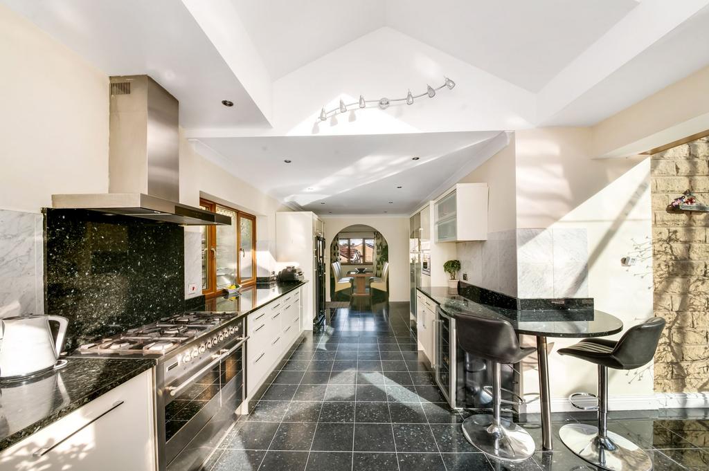 Living/dining kitchen