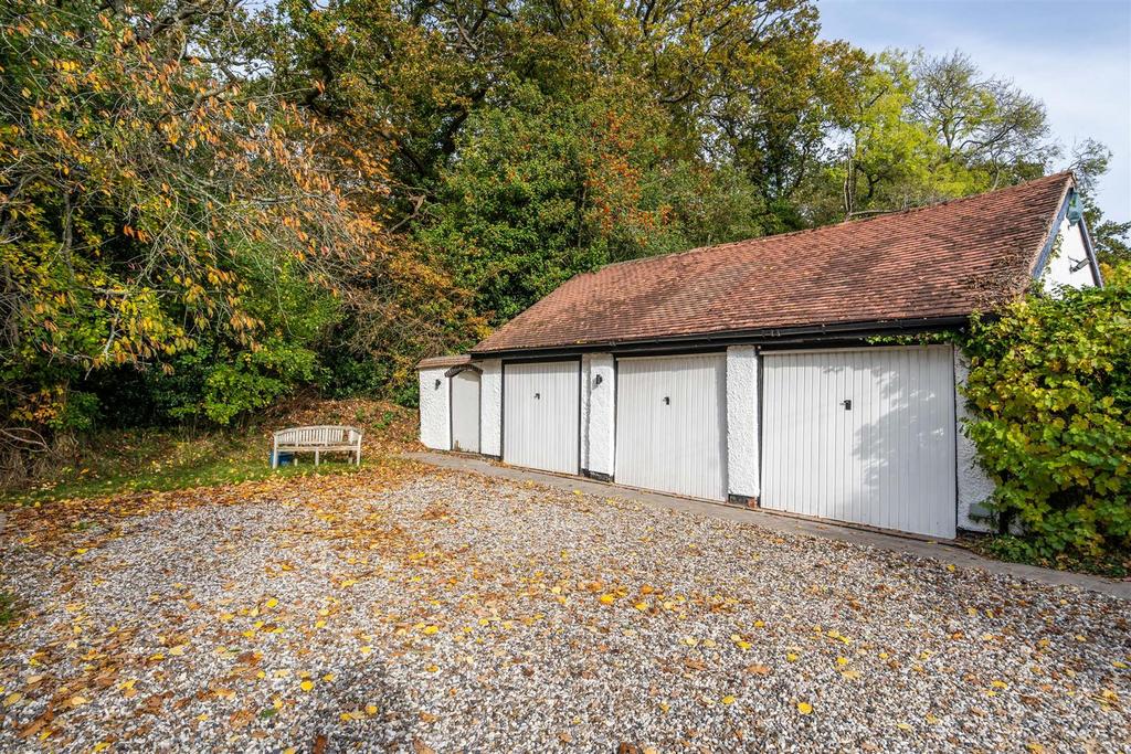 Old Grove Farm 18.jpg