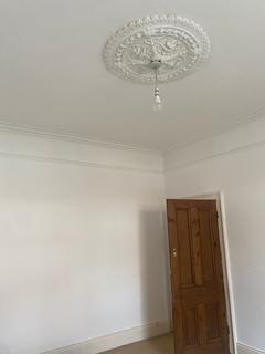 2 bedroom flat to rent, (COPY of) Biddlestone Road, Newcastle Upon Tyne NE6