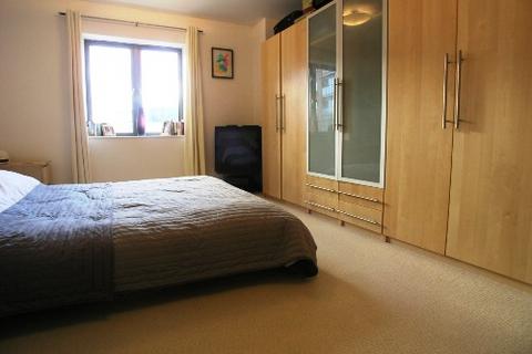 2 bedroom flat to rent, (COPY of) Fairway Court, Gateshead NE8