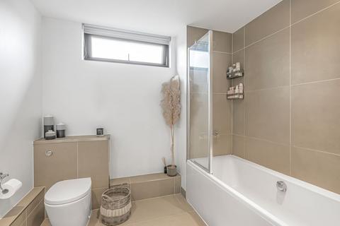 undefined, Knaresborough Drive, London, SW18