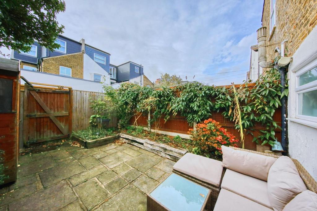 2 O8 A8621 HDR.jpg