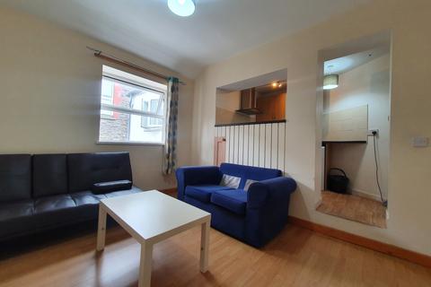 1 bedroom flat to rent, Clifton Street, Adamsdown, Cardiff, CF24