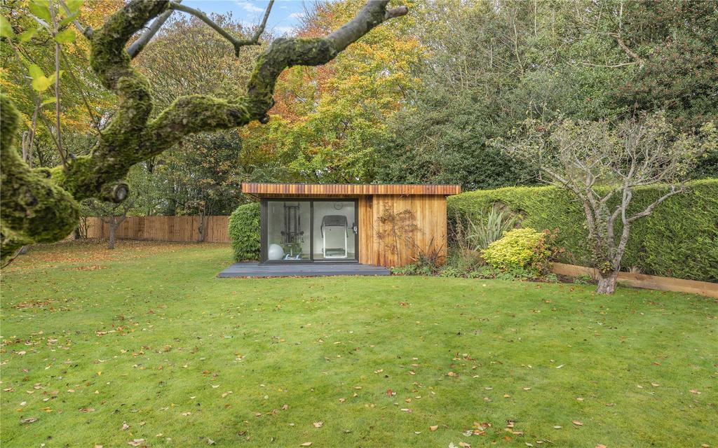 Outbuilding