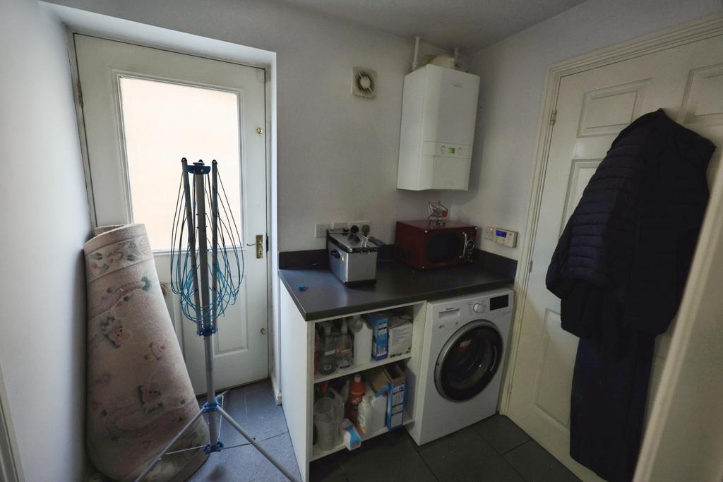 Pbox-utility room-333400.JPG