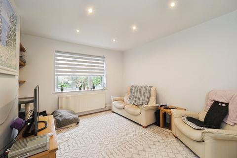 4 bedroom link detached house for sale, Lyndhurst Grove, Derby DE21