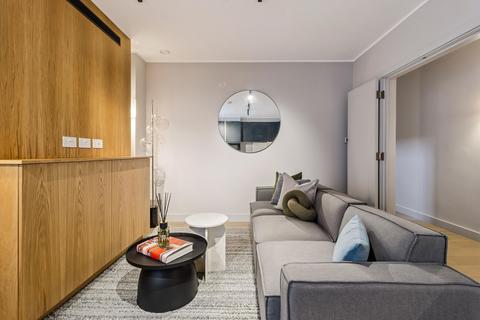 2 bedroom flat to rent, Clenston Mews, London, W1H