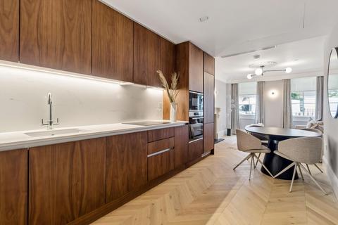 undefined, Great Cumberland Place, London, W1H