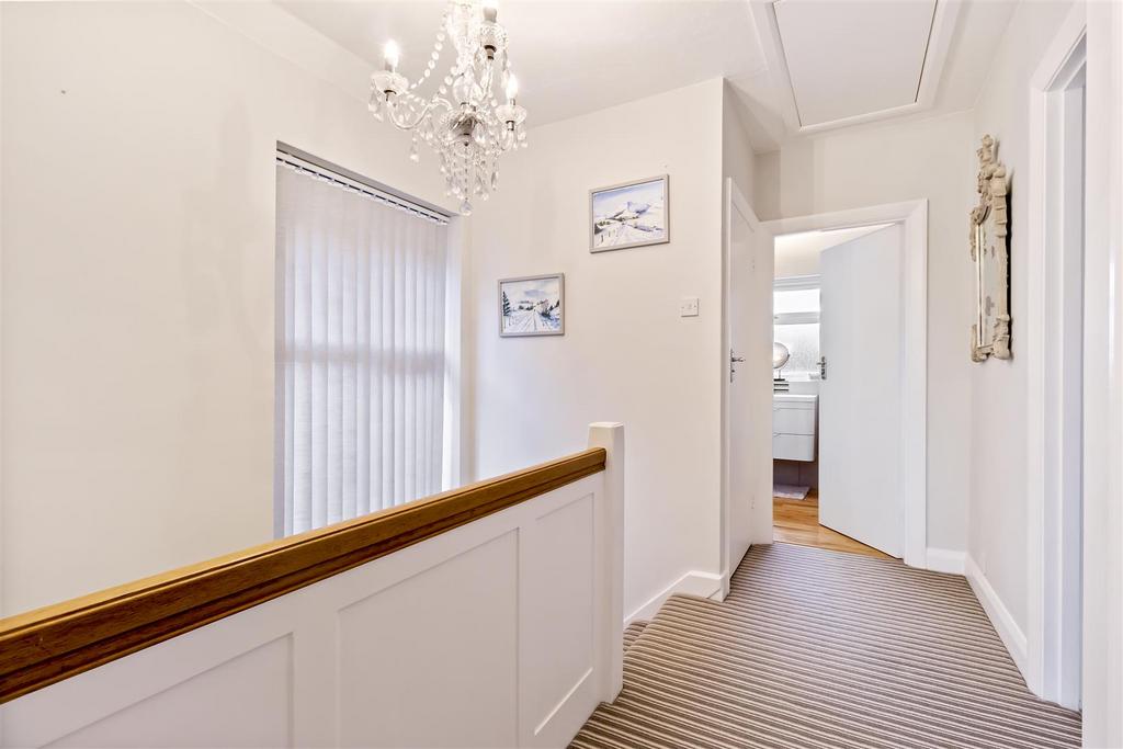 St Marys Close,89-027.JPG