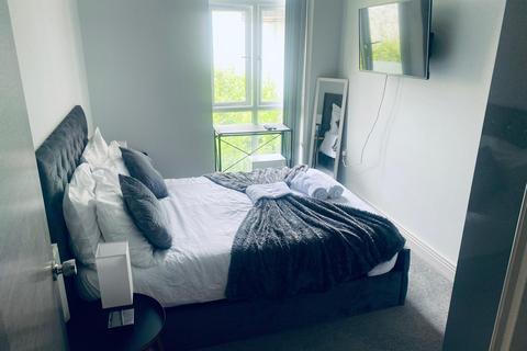 2 bedroom flat share to rent, Clockhouse Avenue, Barking IG11