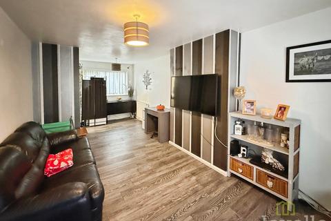 3 bedroom semi-detached house for sale, Sperrin Close, Lincoln LN5
