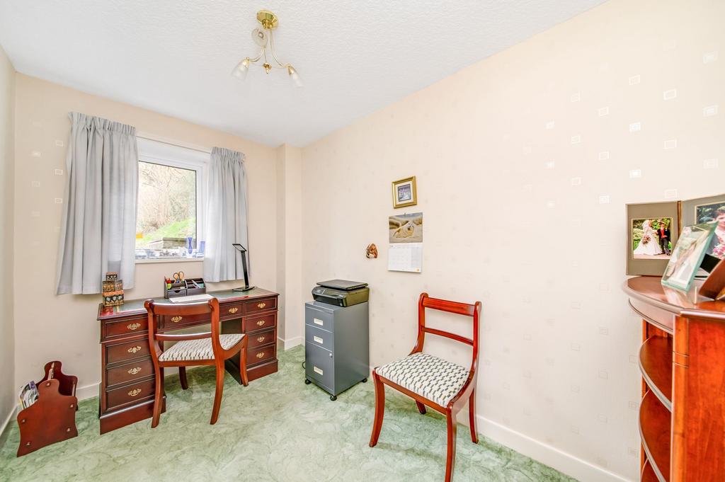 Home office/ground floor bedroom