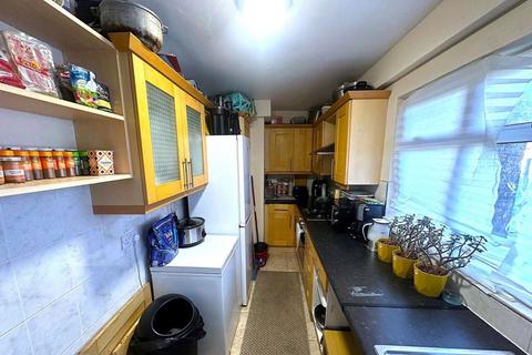 undefined, Bourne Avenue, Hayes, Middlesex, UB3 1QX