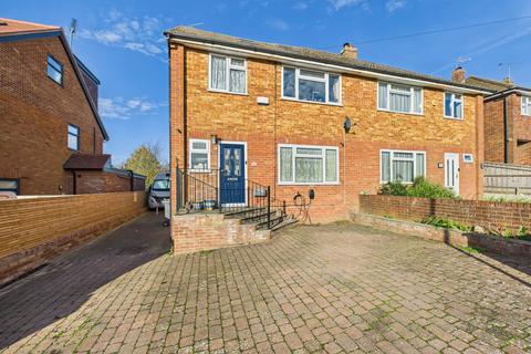 4 bedroom semi-detached house for sale, Brackley Road, Hazlemere