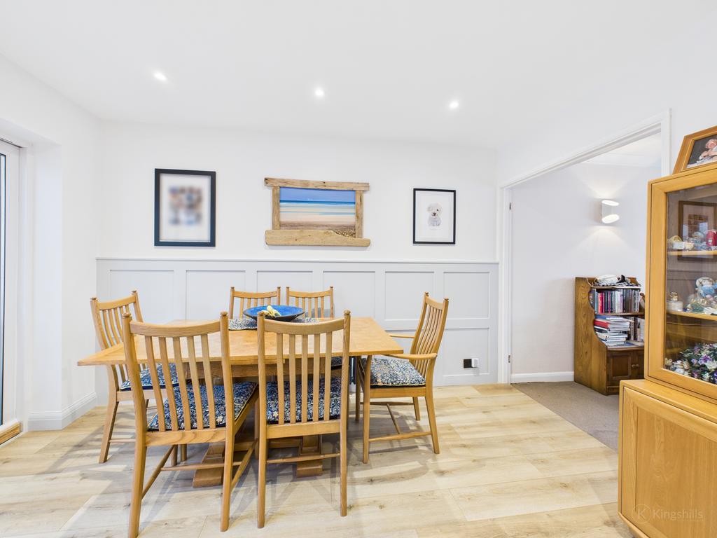 Breakfast Room