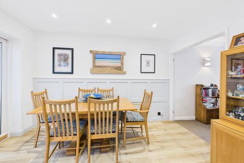 4 bedroom semi-detached house for sale, Brackley Road, Hazlemere