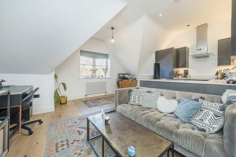 1 bedroom flat for sale, Creffield Road, London W5