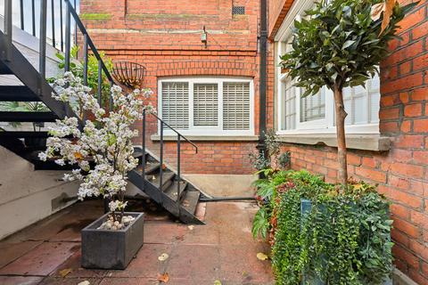3 bedroom apartment for sale, Harrington Gardens, London, SW7