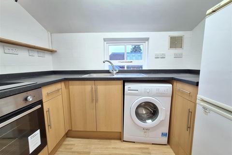 1 bedroom flat to rent, Redlands Road