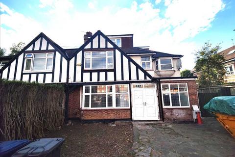 6 bedroom semi-detached house to rent, Glendale Avenue, Edgware, HA8