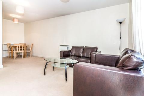 2 bedroom apartment to rent, Stretford Road, Manchester M15