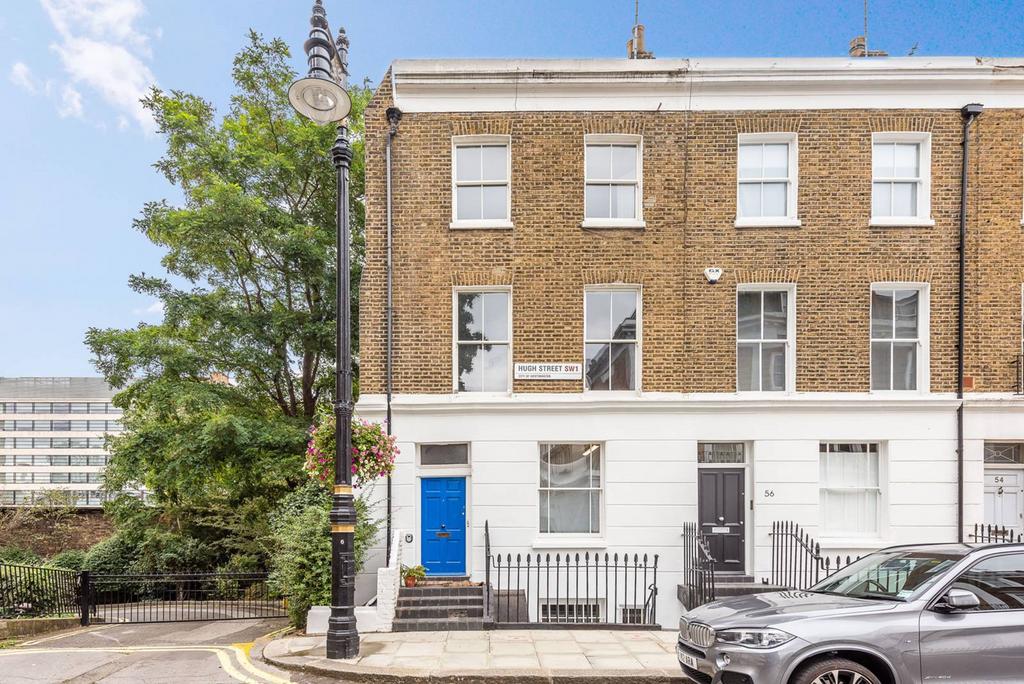 Hugh Street, Victoria, London, SW1V 2 bed flat - £2,800 pcm (£646 pw)