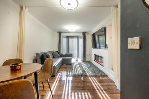 1 bedroom flat to rent, Granite Apartments, Stratford, London, E15