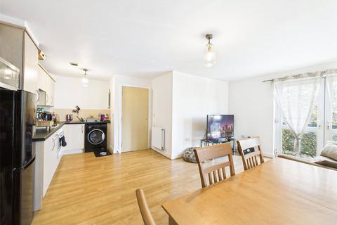 2 bedroom apartment for sale, Providence Park, Princess Elizabeth Way, Cheltenham, Gloucestershire, GL51