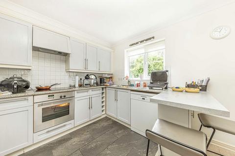 undefined, Kempton Court, Sunbury-On-Thames TW16