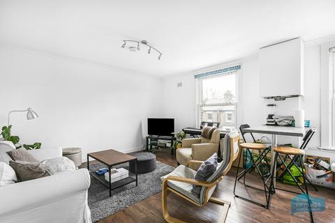 3 bedroom apartment to rent, Huddleston Road, Tufnell Park, London, N7