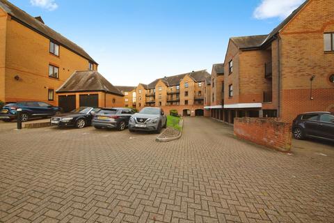 2 bedroom apartment for sale, Chelmsford Road, Dunmow CM6
