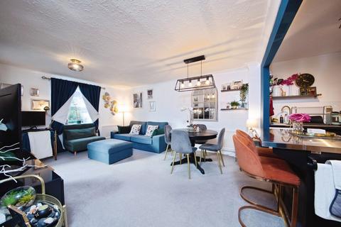 2 bedroom apartment for sale, Chelmsford Road, Dunmow CM6
