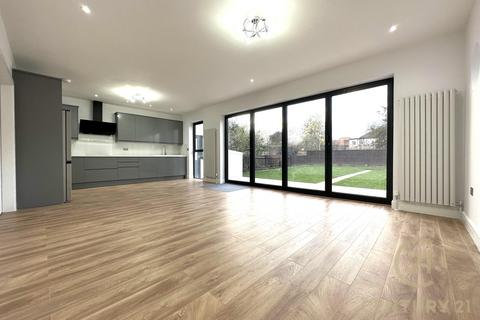 undefined, Elgar Avenue, SURBITON KT5