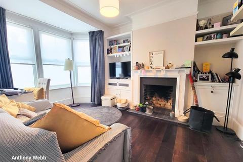 2 bedroom terraced house to rent, Barrowell Green, Winchmore Hill, N21