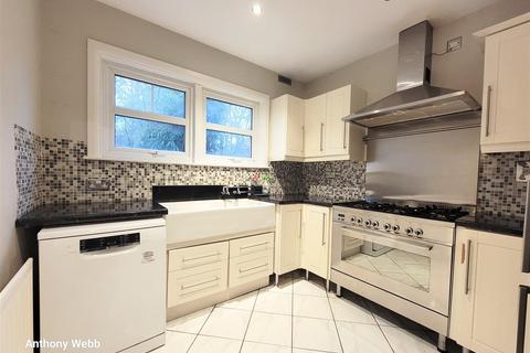 undefined, Barrowell Green, Winchmore Hill, N21