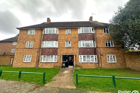 Severn Drive, Enfield, EN1