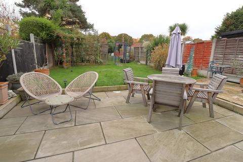3 bedroom semi-detached house for sale, Arterial Road, Rayleigh, SS6